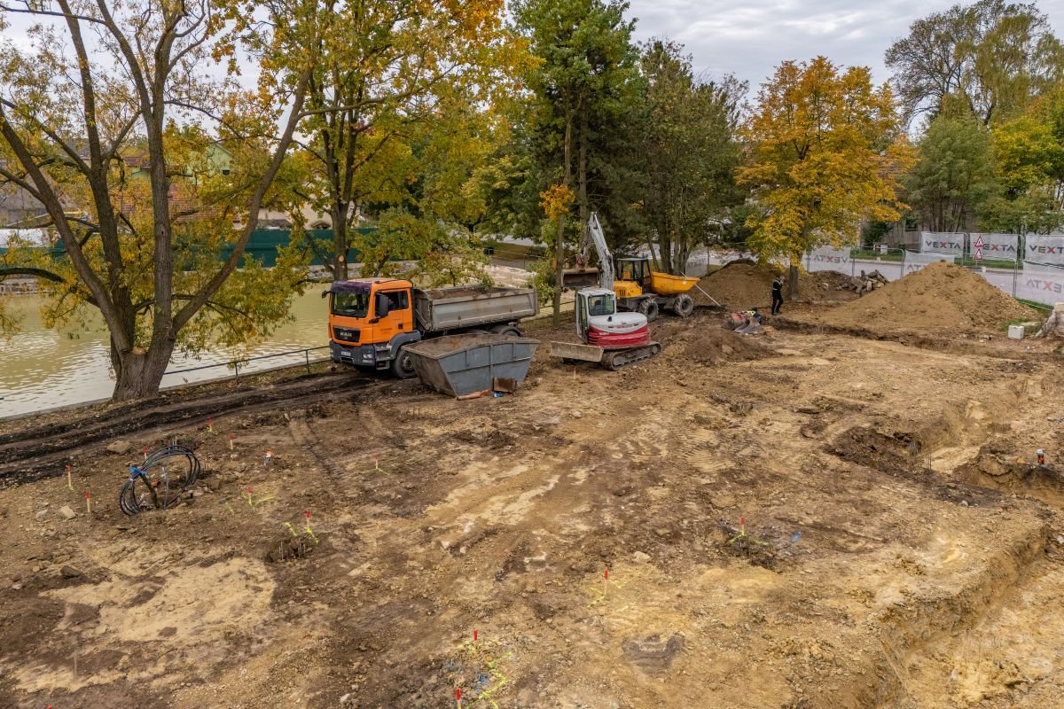 Komunitní centrum Zeleneč - výkopové práce Komunitní centrum Zeleneč - výkopové práce