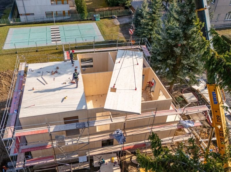 dřevostavba z CLT panelů dřevostavba z CLT panelů