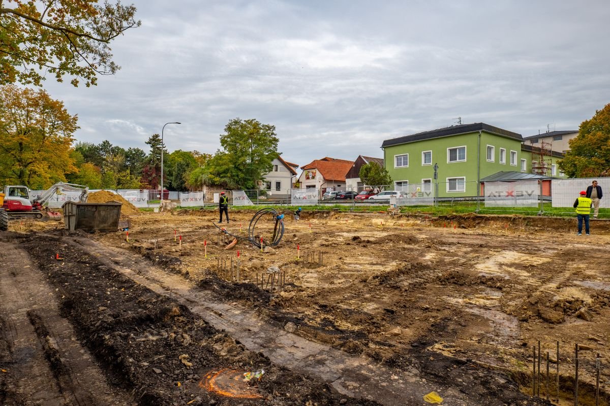 Komunitní centrum Zeleneč - výkopové práce Komunitní centrum Zeleneč - výkopové práce